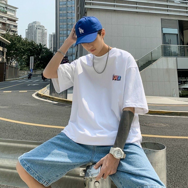 Áo phông form rộng tay lỡ unisex in hình mặt trăng và chú gấu