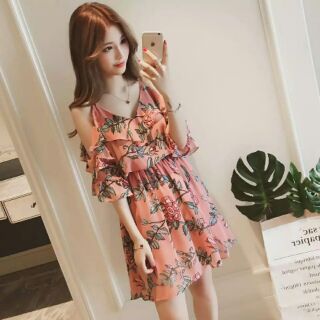 Đầm trễ vai