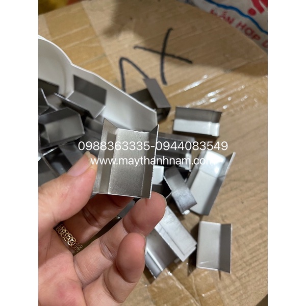 Bọ sắt kẹp đai thùng - 1 kg khoá dây đai