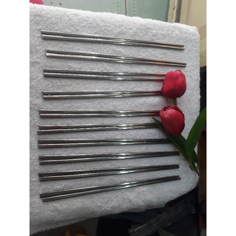 Đũa dẹp kiểu Hàn Quốc 10 đôi đặc ruột inox sáng bóng, đũa đầu và thân dẹp