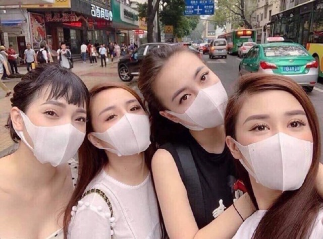 KHẨU TRANG UNICHARM 3D NHẬT BẢN 1 HỘP 100 CÁI