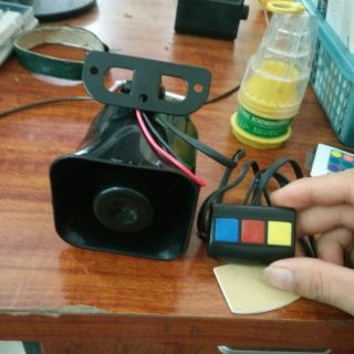 Còi cảnh sát 3 chế độ