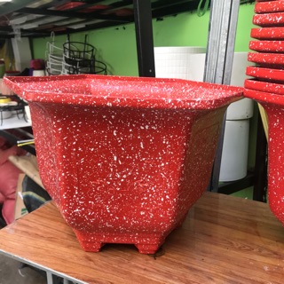 Chậu Lục Giác Giả Đá Đỏ KT 39x27cm