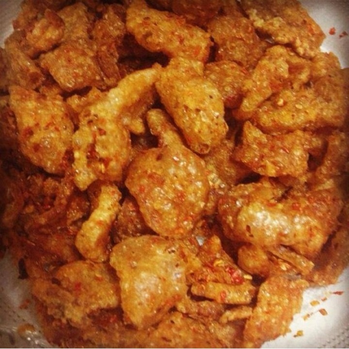 Da heo cháy tỏi giòn ngon lon pet