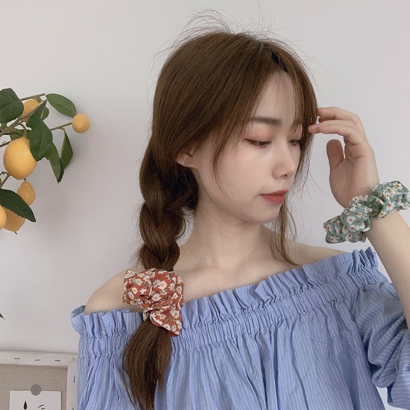 Dây cột tóc scrunchies hoạ tiết hoa dễ thương