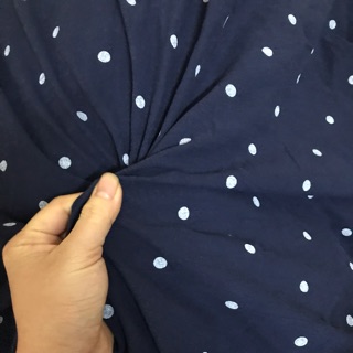 Vải thô chấm bi