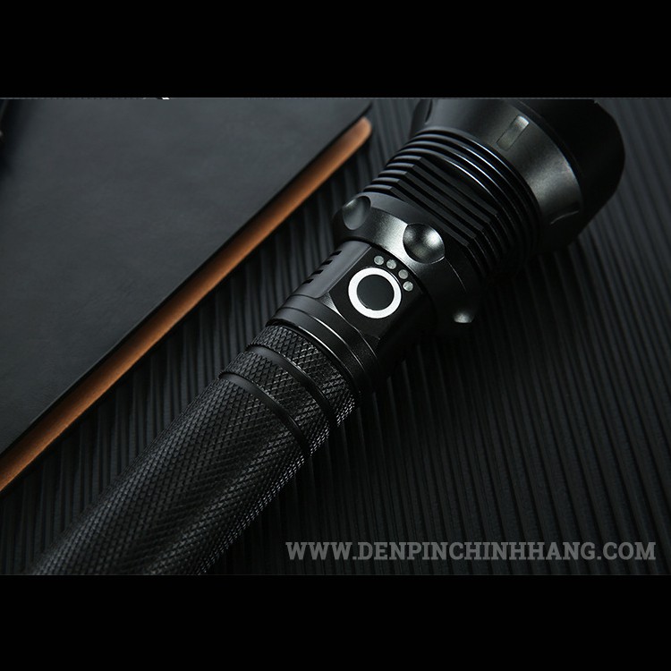 Đèn pin siêu sáng P70 cao cấp có zoom