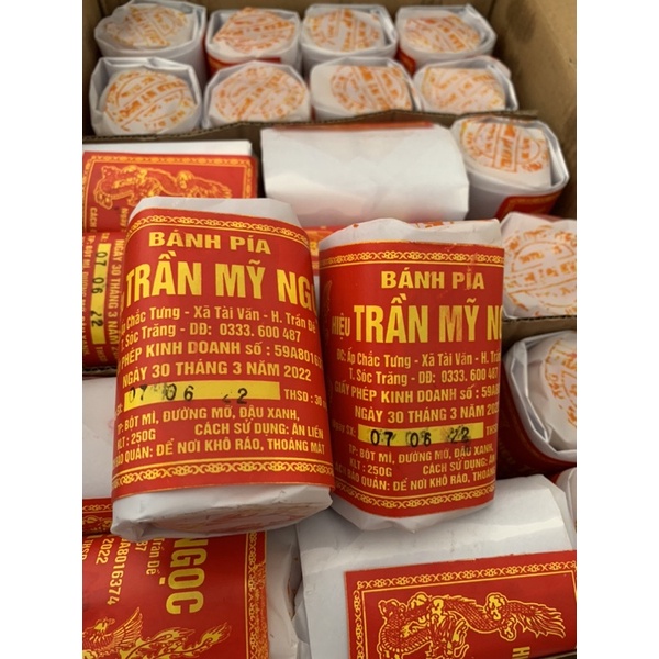 Bánh pía gói giấy hương vị xưa Trần Mỹ Ngọc nhân đậu xanh sầu riêng trứng muối 250gr/cây 4cái