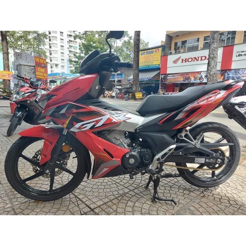 Tem rời Winner X Cam đen GTR