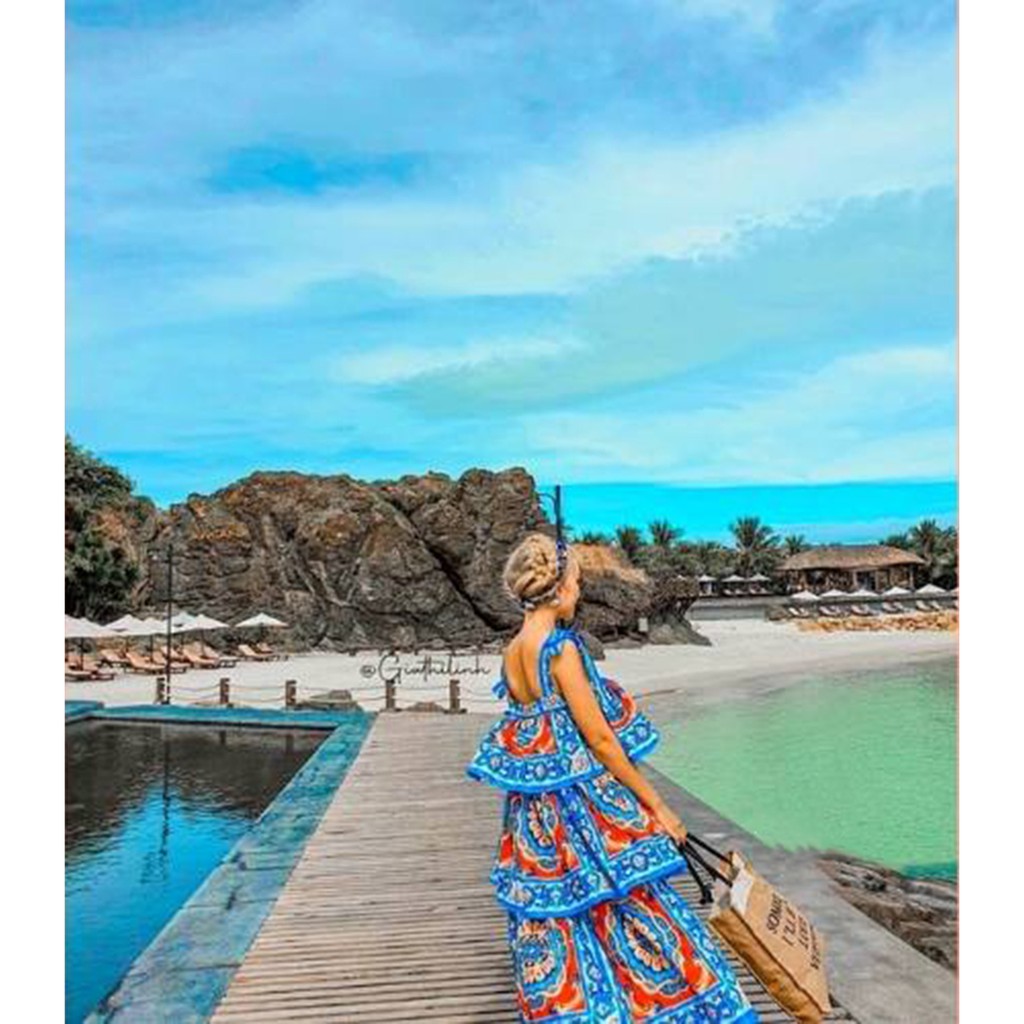 Đầm maxi đi biển họa tiết thổ cẩm xòe tầng 2s nơ vai sống ảo siêu xinh | BigBuy360 - bigbuy360.vn