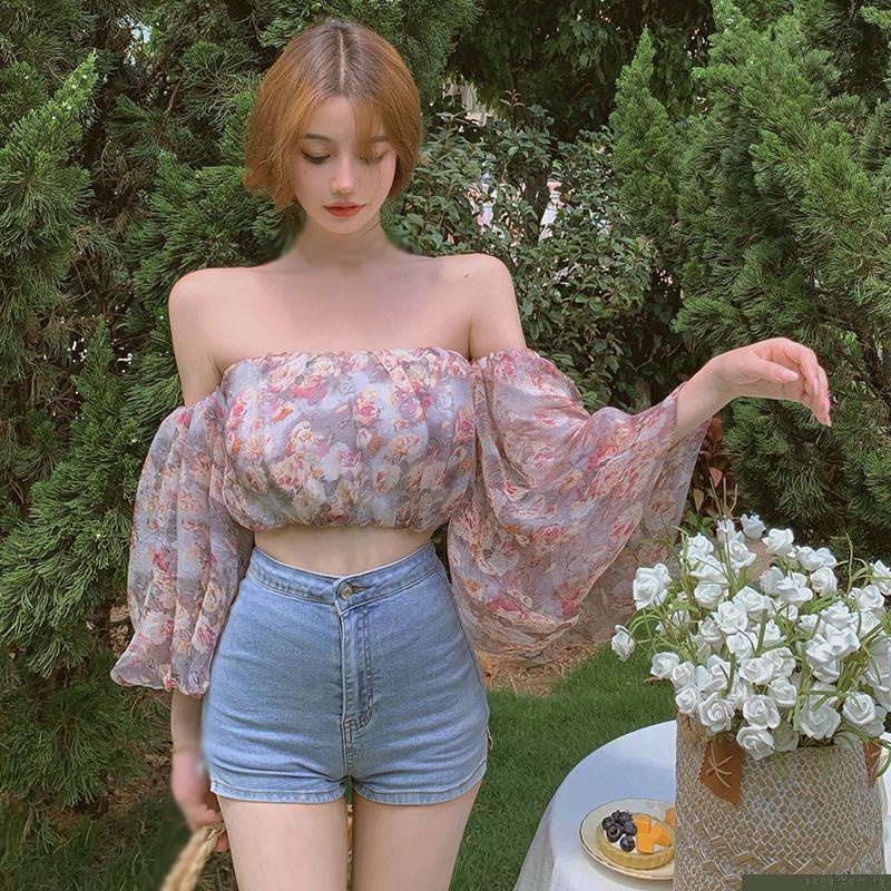 Áo Croptop trễ vai tay phồng thiết kế nữ tính