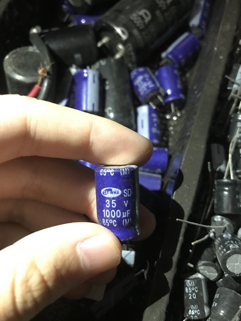 Tụ hóa 35V 1000uF