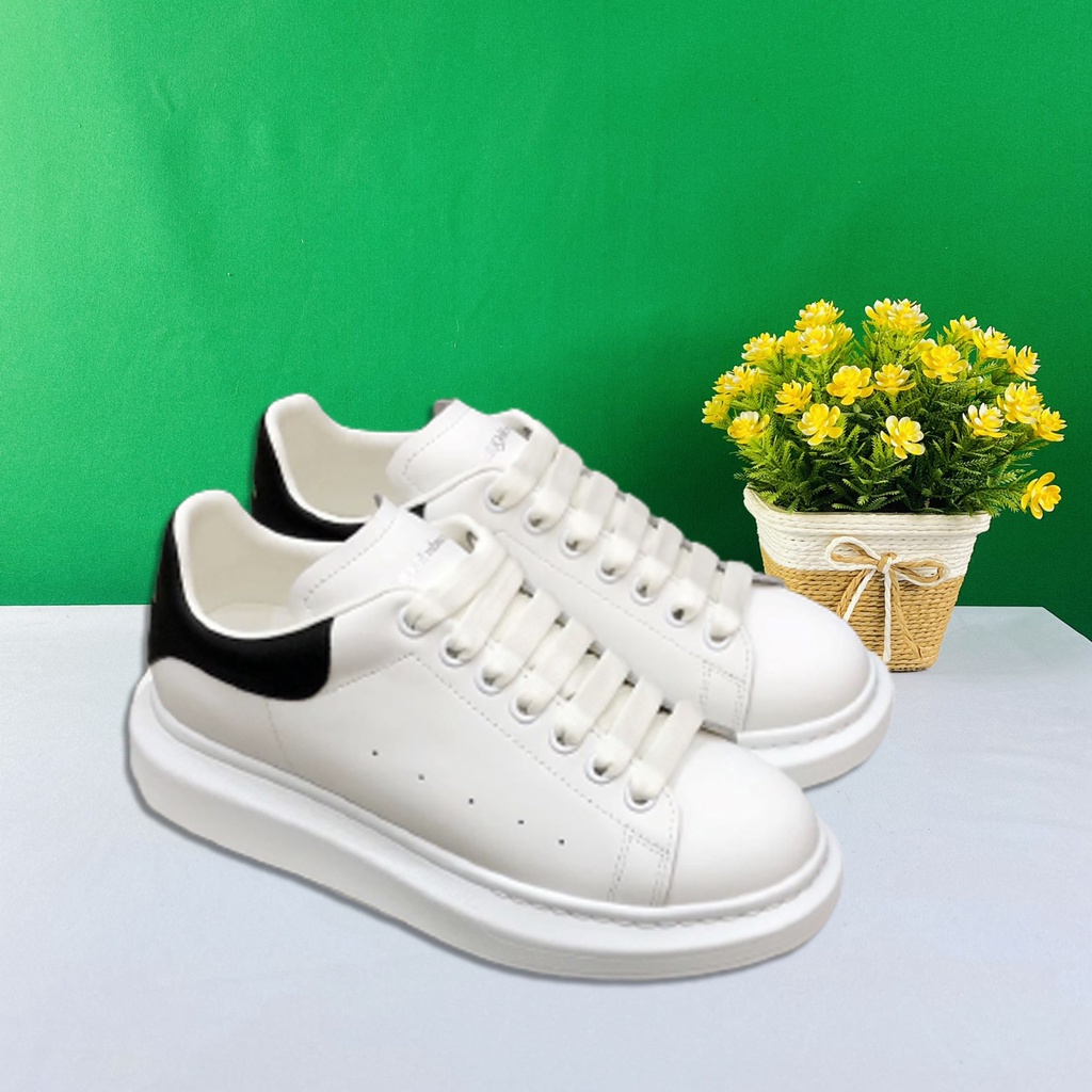 Giày M C Q Trắng Tinh Khôi - Có Video Ảnh Thực Tế - Sneaker Hẹn Hò