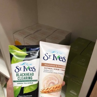 Sữa rửa mặt tẩy da chết st ives
