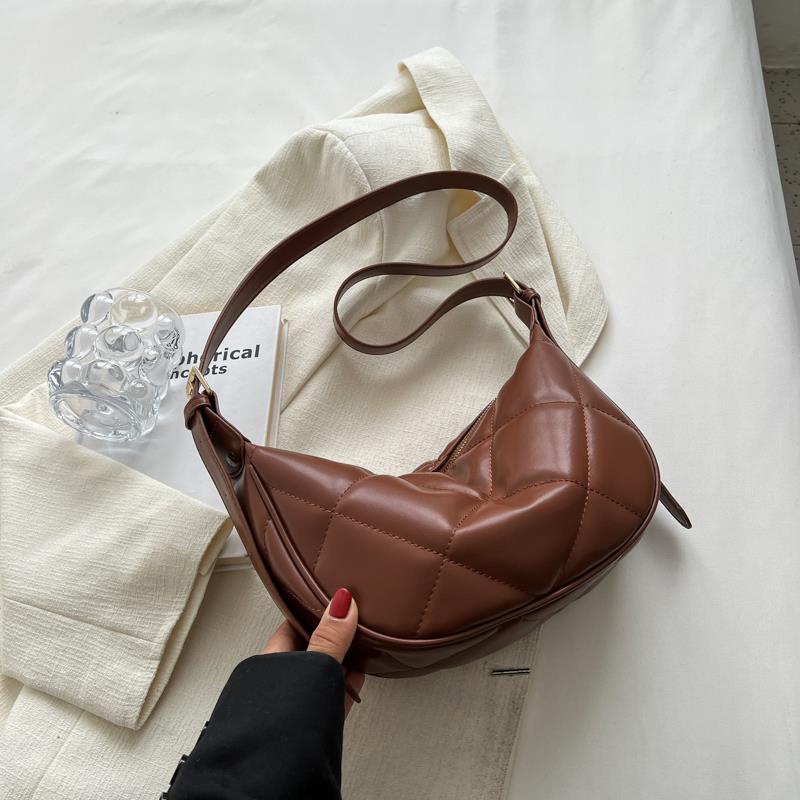 Túi Đeo Chéo Phong Cách Retro niche Độc Đáo Dễ Phối Đồ Cho Nữ