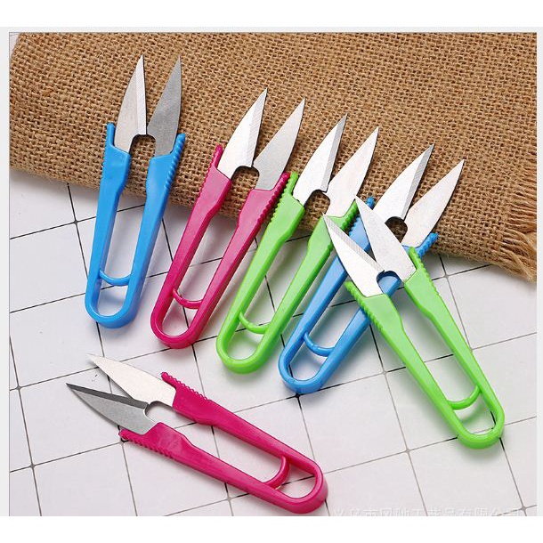 KÉO BẤM CHỈ CÁN NHỰA