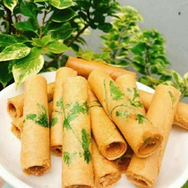 Bánh ống ngò nhân sầu riêng