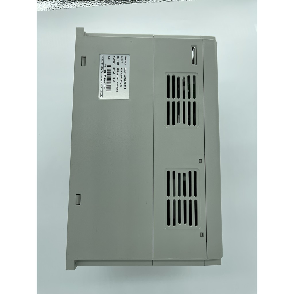 Biến tần Fuling giá rẻ 1 pha 220v , 3 pha 380 v. Công suất từ 1.5kw, 2.2kw , 7.5kw, 11kw ... để điều khiển tốc độ motor