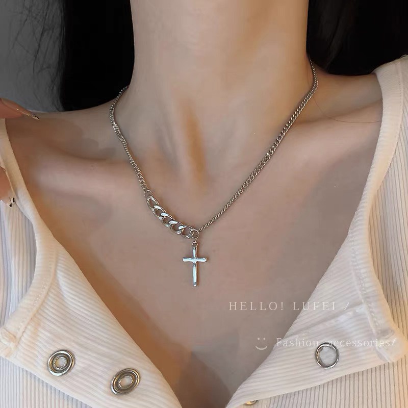 Dây chuyền màu bạc chữ Thập Unisex phối mắt xích Vòng cổ đơn giản cá tính