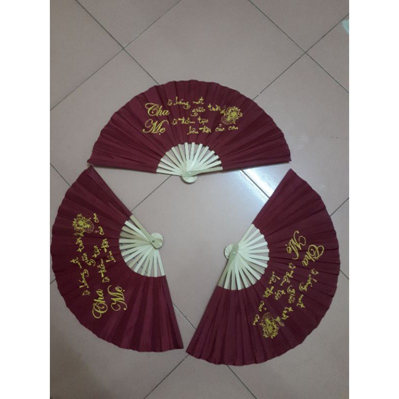 Quạt lụa xếp chữ thư pháp truyền thống Việt Nam rẻ bền đẹp