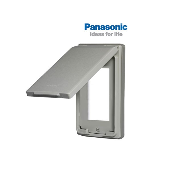 Mặt 3 thiết bị có nắp che mưa Panasonic