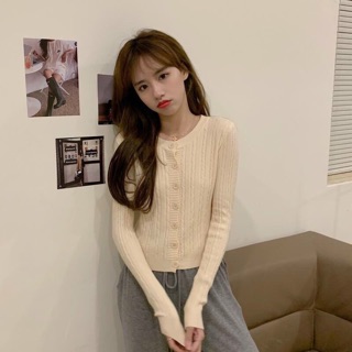 Áo len vặn thừng