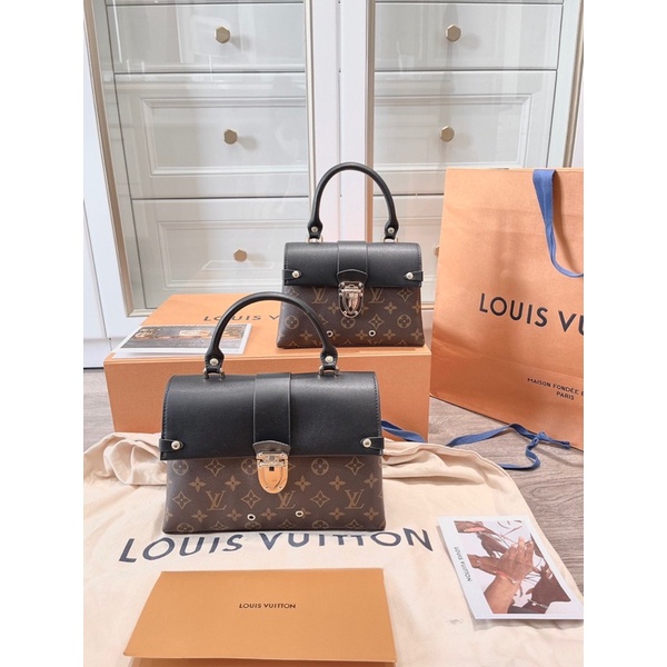 Túi Xách Eo Vì Về 2 Sz22 và 26cm
