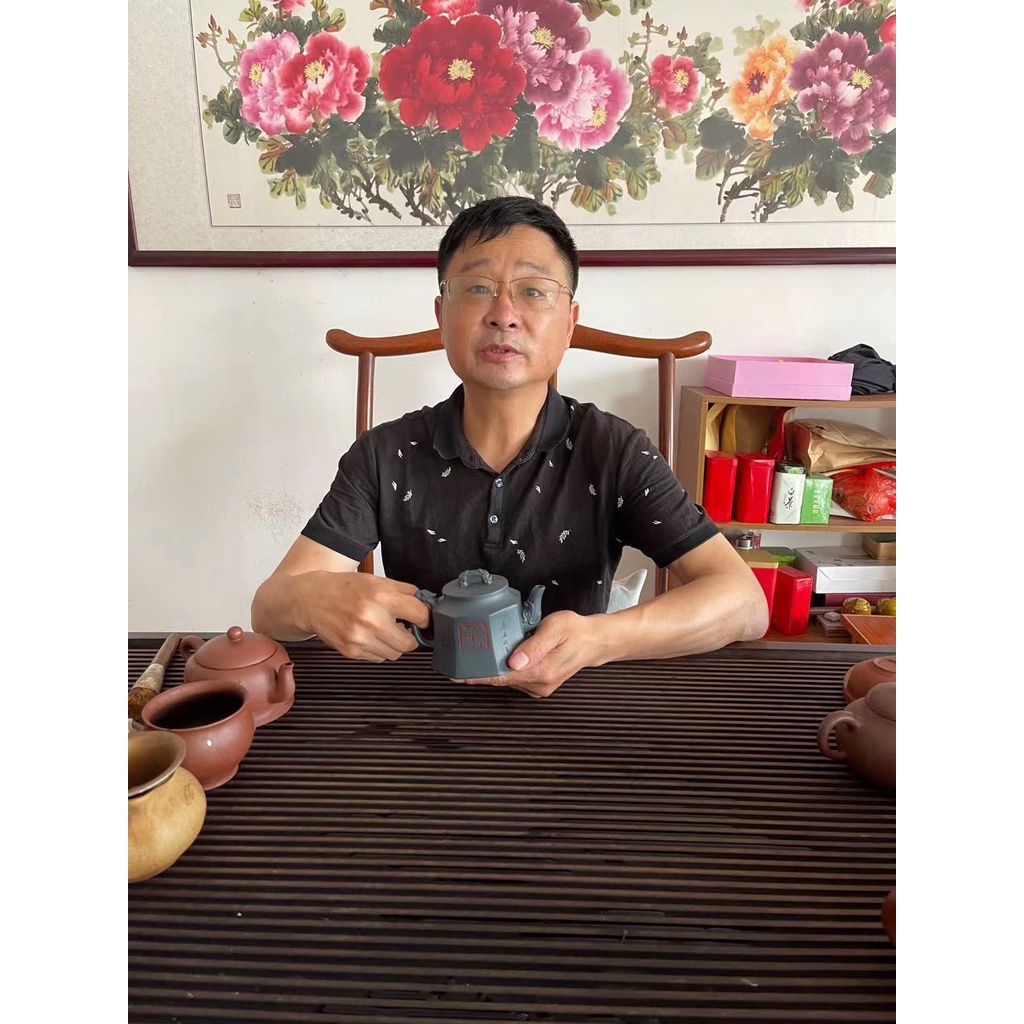 Ấm Tử Sa Nghi Hưng Vi Nhi Bất Tranh 260 ml (Trân Tàng Thiên Thanh Nê)