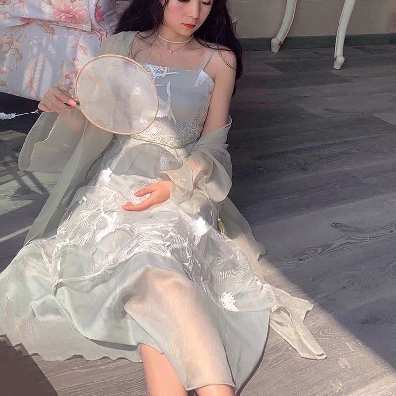 Sẵn hàng Váy phong cách cổ trang LÊN ĐỒ