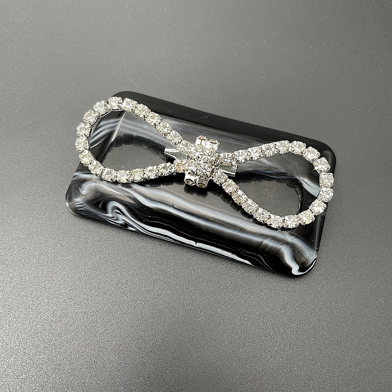 1477944 Cài Áo Hình Nơ Đính Đá Phong Cách Hàn Quốc