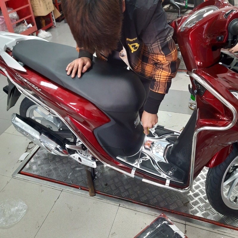 Khung quây bảo vệ xe vision 2015,2016,2017,2018,2019,2020,2021,2022 ,2023 loại đẹp