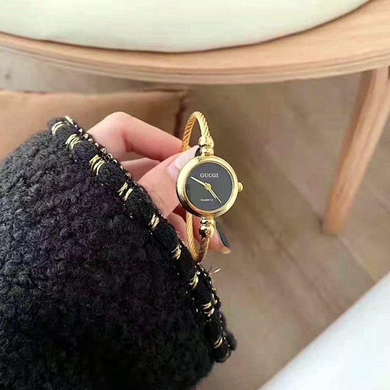 【JIN YU】Mới Đồng hồ thạch anh dạng vòng tay hở phong cách retro cá tính cho nữ hàng có sẵn | BigBuy360 - bigbuy360.vn
