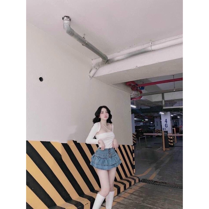 Áo thun cổ vuông rút eo