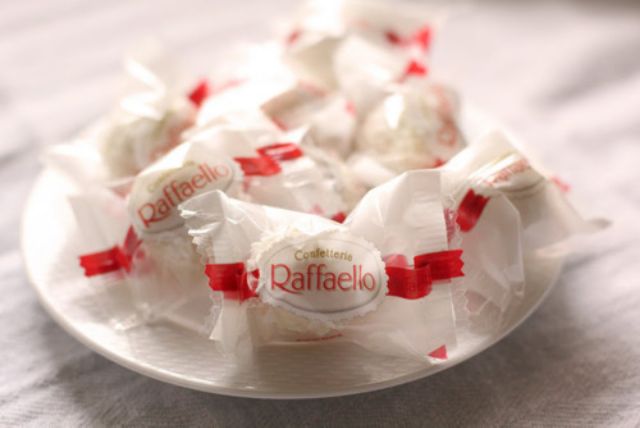 [TẾT] Kẹo kem dừa Raffaello