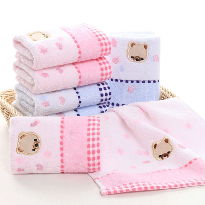 Khăn Tay Cotton Vuông 25x50cm Họa Tiết Gấu Hoạt Hình Cho Trẻ Mẫu Giáo