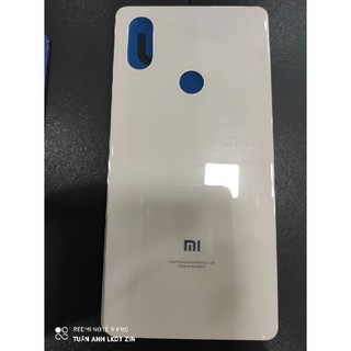 Lưng xiaomi Mi 8 SE xanh( tặng keo B7000)