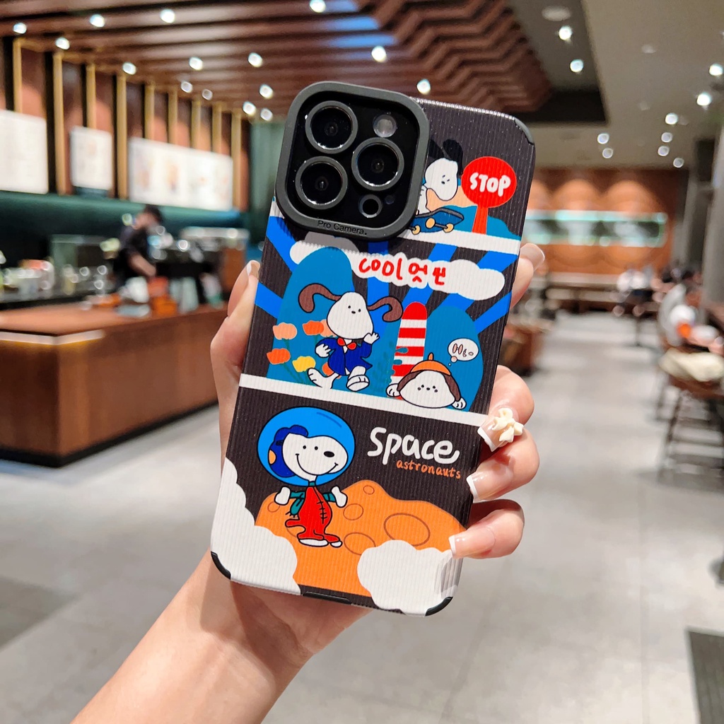 Ốp Điện Thoại Họa Tiết Hoạt Hình Snoopy Dễ Thương Chống Sốc Cho iPhone 14 / 13 / 12 / 11 / X / 8 / 7P