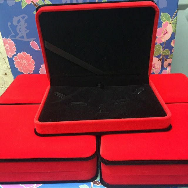 Hộp nhung đựng trang sức cao cấp