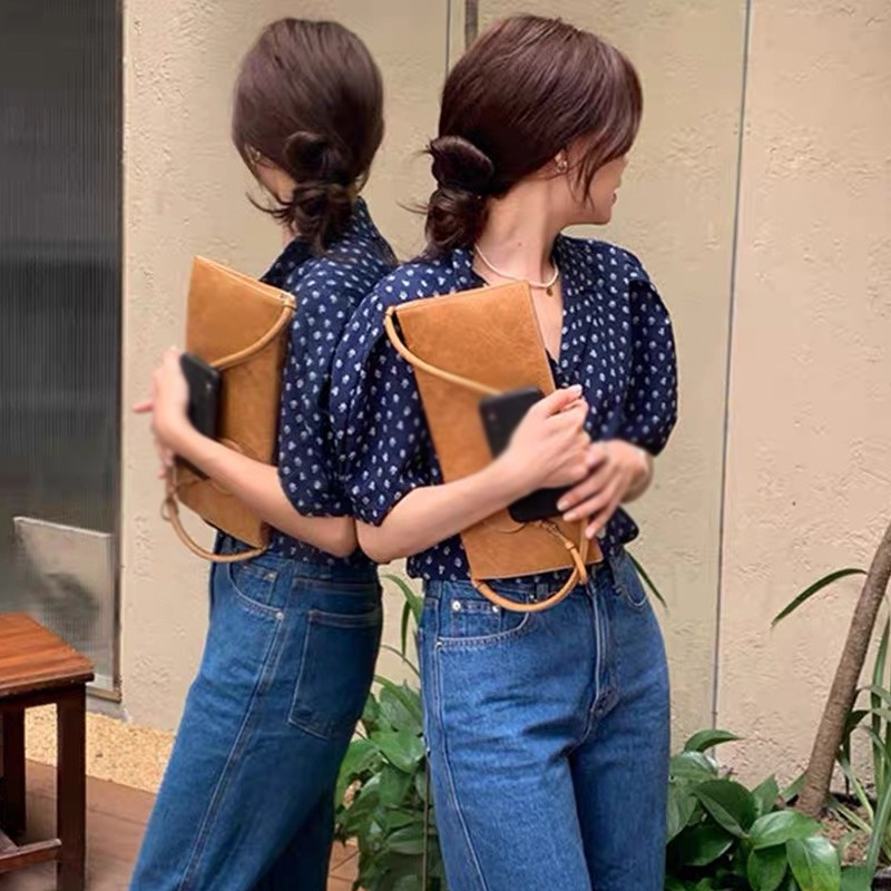 Áo Sơ Mi Chất Chiffon Hoạ Tiết Hoa Thiết Kế Cổ Bẻ Thanh Lịch