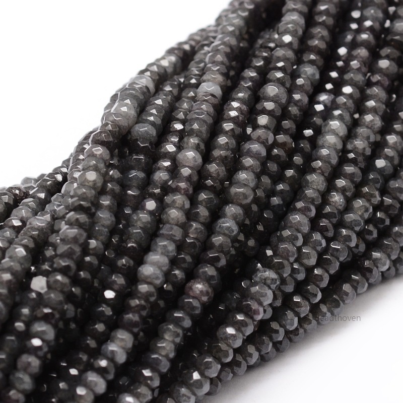 Xâu 118 hạt đá Malaysia nhuộm màu xám hình tròn vạt các mặt 4x2~3mm lỗ 1mm 14.5 inch