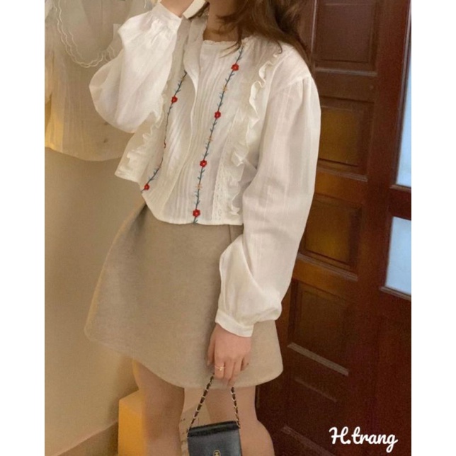 Sơ mi viền ren thêu hoa siêu xinh