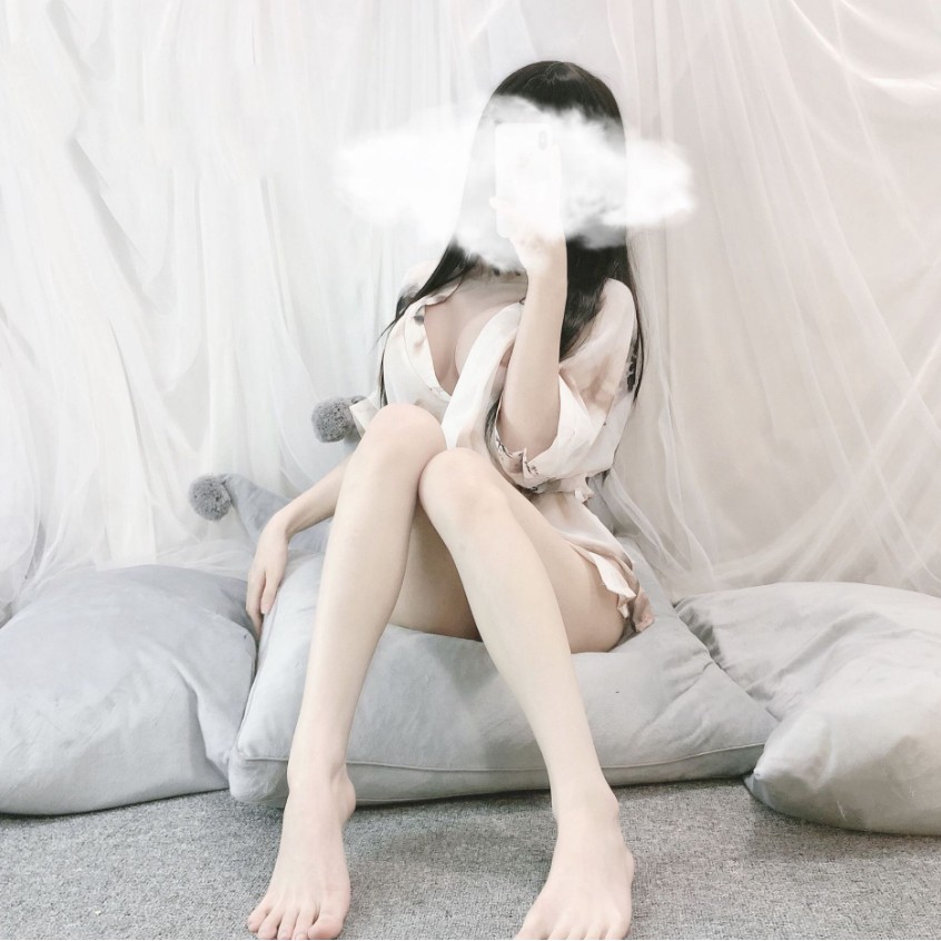 [Che tên] Áo choàng sexy chiffon họa tiết sang chảnh
