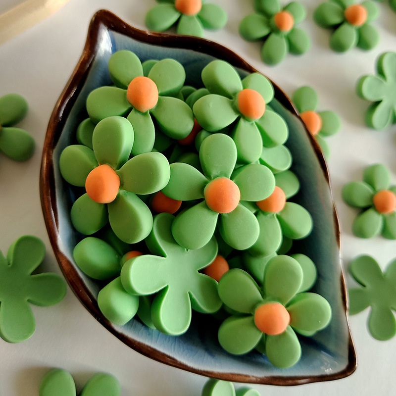 Set 10 phụ kiện trang trí quần áo/điện thoại hình bông hoa xinh xắn