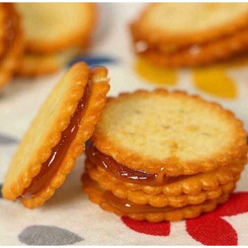 Gói bánh quy kẹp nhân trứng muối 500g