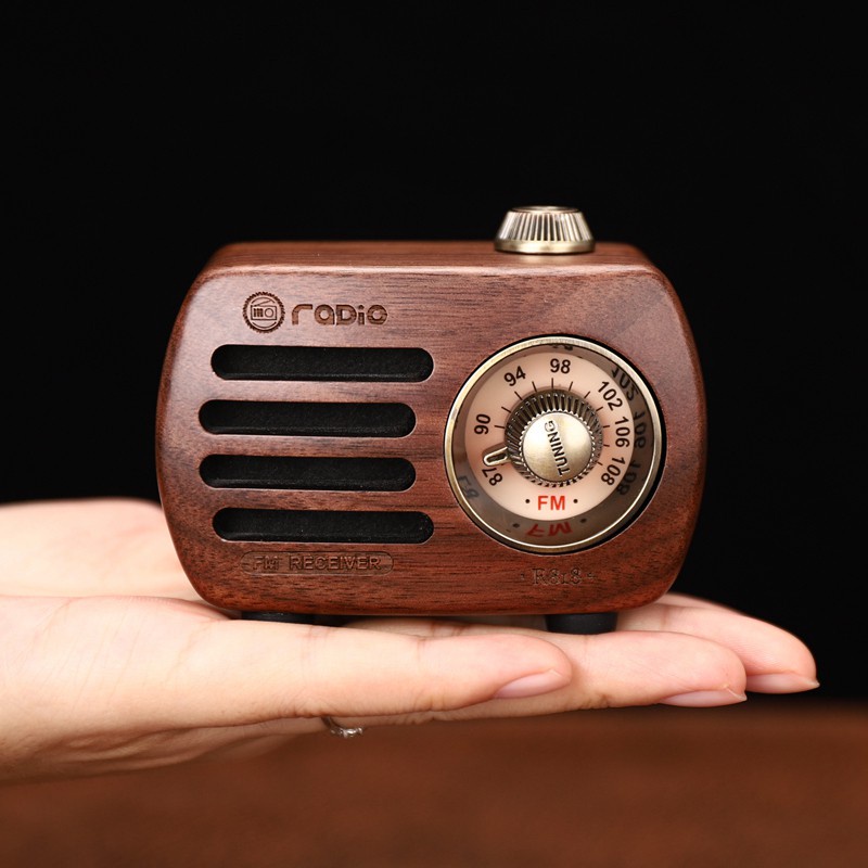 Mini Vintage Retro Wood FM SD MP3 Bluetooth Transistor Rechargeable Radio with Speaker, R818(Walnut Wood)