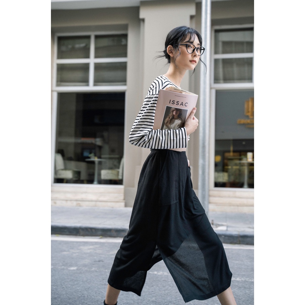 Áo sweater cổ tròn dài tay nữ MADELEN dáng freesize kẻ ngang nhiều màu | BigBuy360 - bigbuy360.vn