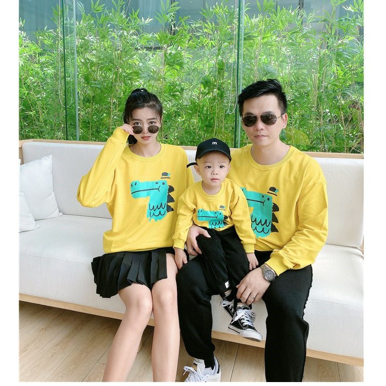 Áo Sweater Gia Đình Familylove - Áo Sweater Chú Cá Sấu Màu Vàng Dễ Thương Chất Liệu Nỉ Da Cá Cao Cấp