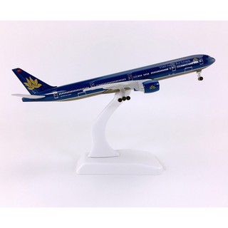 Mô hình máy bay tĩnh Vietnam Airline_Boeing 777 – 300ER (18cm, có bánh xe)