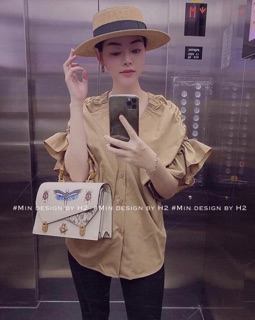 Áo cổ V tay bèo