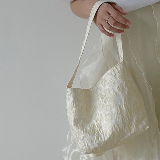 Túi tote vải họa tiết hoa màu be